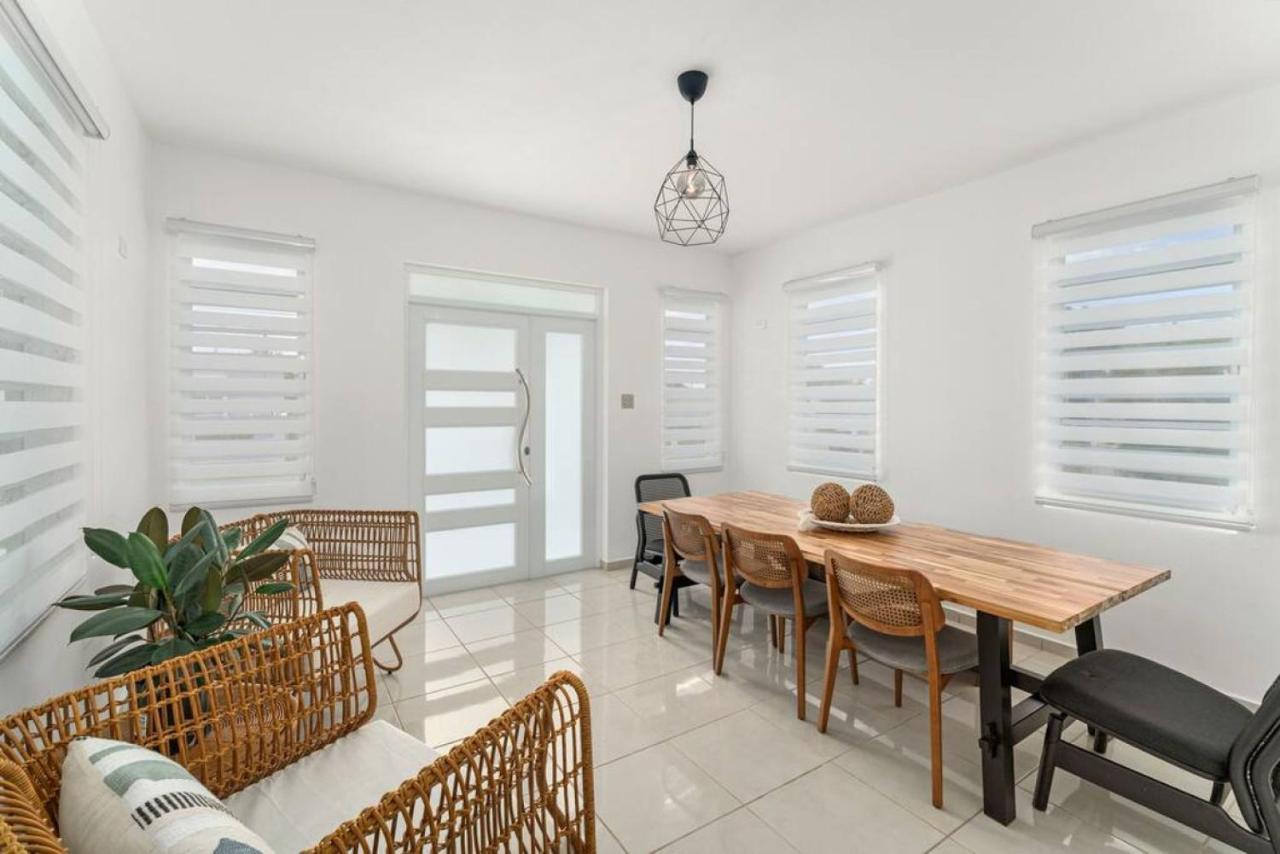 Casa Catalina - 11 Min From Bqn Villa Aguacate Exterior photo